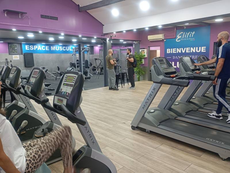 Découvrez Elifit, la salle de sport marseillaise qui allie équipements haut de gamme, ambiance conviviale et tarifs accessibles
